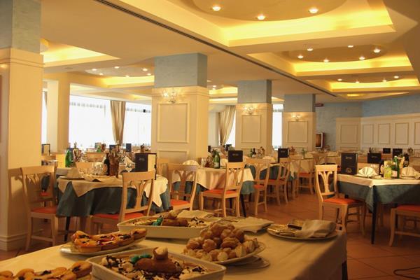 Hotel Tokio Village - Azzurro Club Лидо ди Савио Екстериор снимка