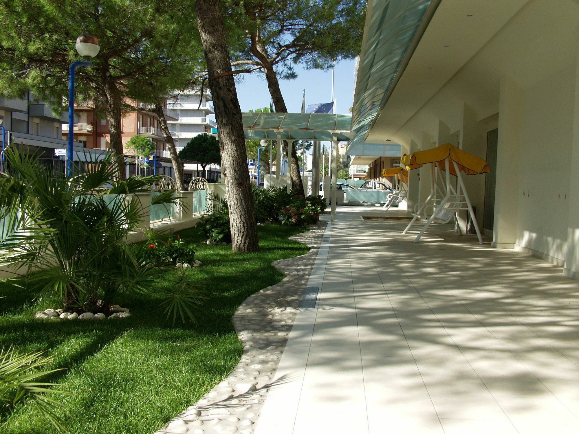 Hotel Tokio Village - Azzurro Club Лидо ди Савио Екстериор снимка